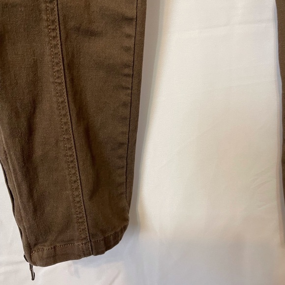 Kenneth Cole Women’s Brown Cargo Pants - Picture 6 of 14